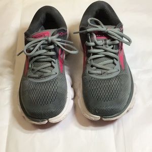 Brooks runners